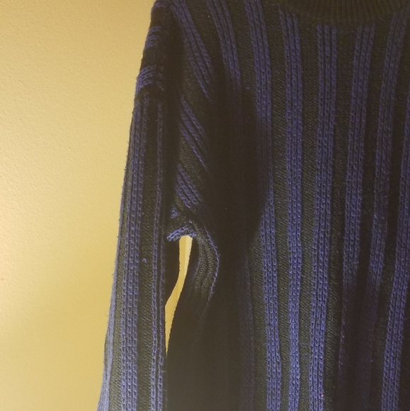 Vintage Pacific Club Sweater - Picture 2 of 3